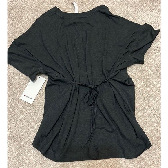 Lululemon shirt - Picture 2 of 5